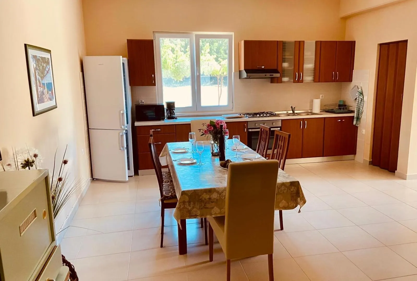 Renatoemilia Spacious Apartment With Courtyard Koromačno Hırvatistan