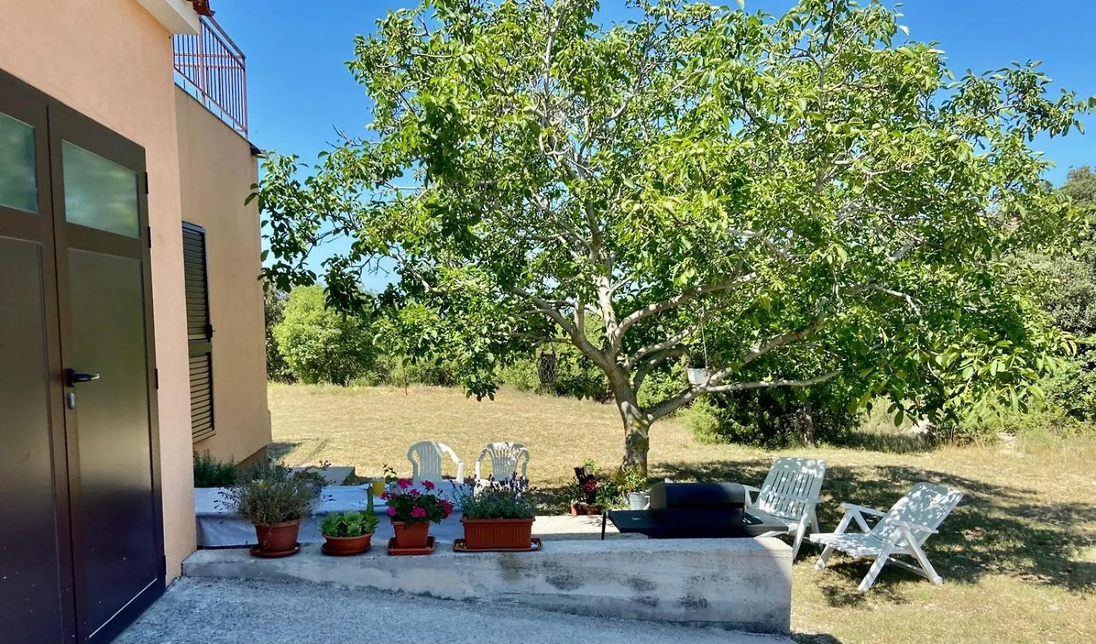 Renatoemilia Spacious Apartment With Courtyard Koromacno 0*,