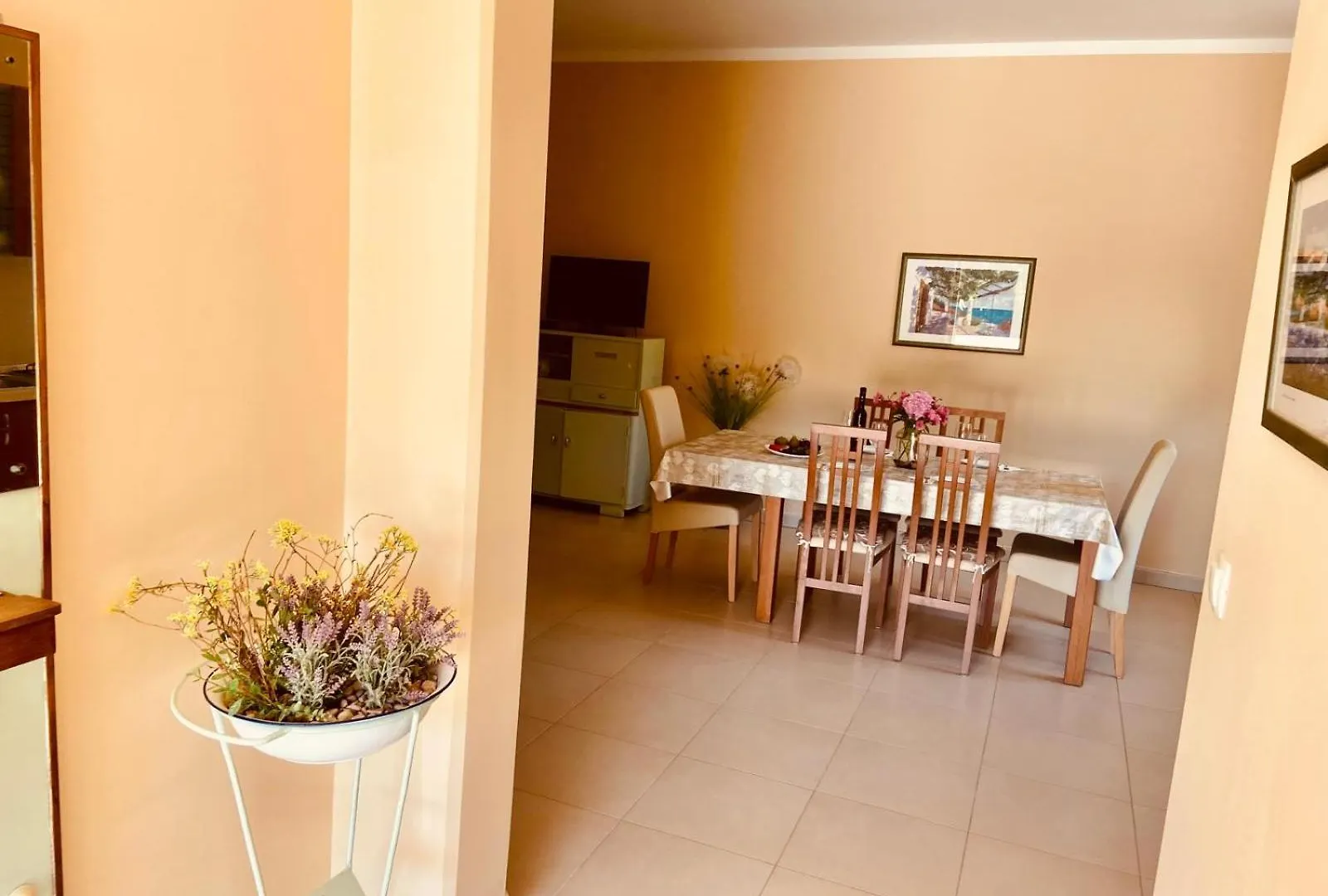 Renatoemilia Spacious Apartment With Courtyard Koromacno Croatia